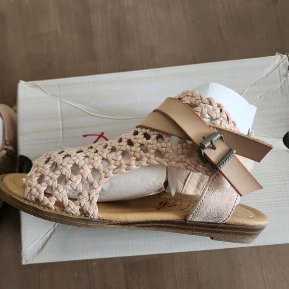 Girls New in box Sandals size 3 - Picture 6 of 8